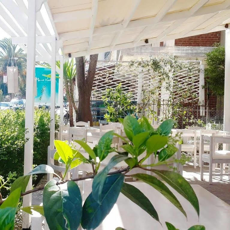 סרנדה Hotel Ari מראה חיצוני תמונה